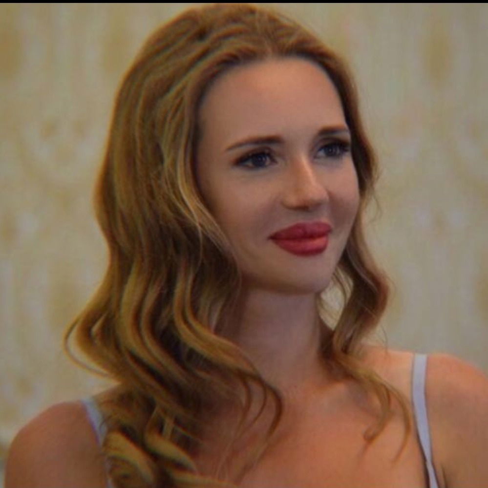 Юлия Аристова