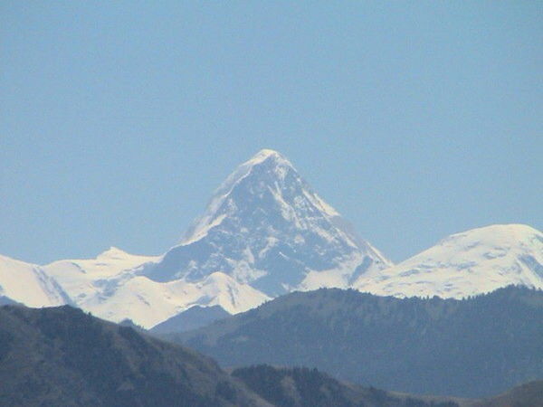 Данияр Ажыханов