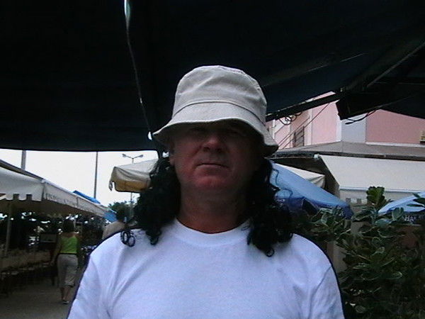 Неизвестно Неизвестно