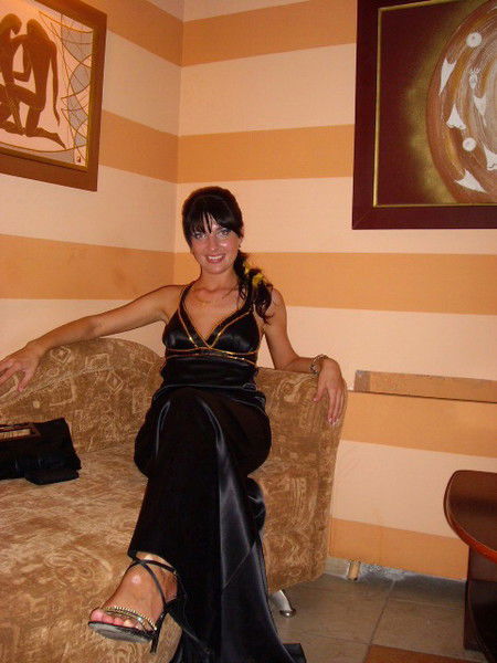 Алена Артамонова