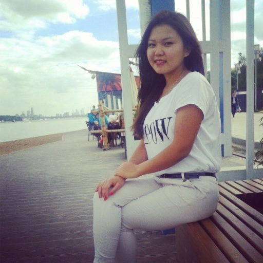 Асель Рустамова