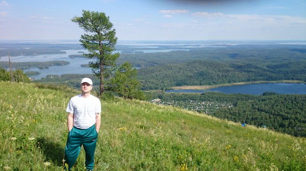 Александр Русаков