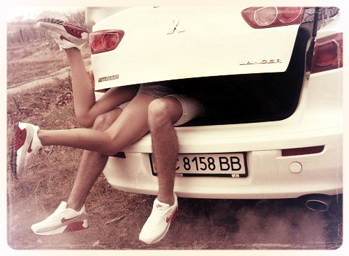 Наташа Попова