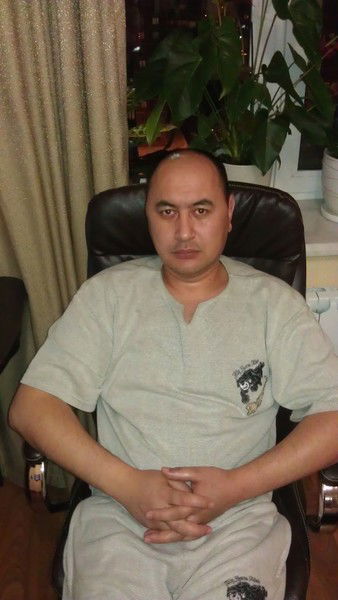 Насирулло Курбанов