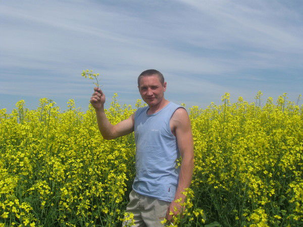 Леонид Романов