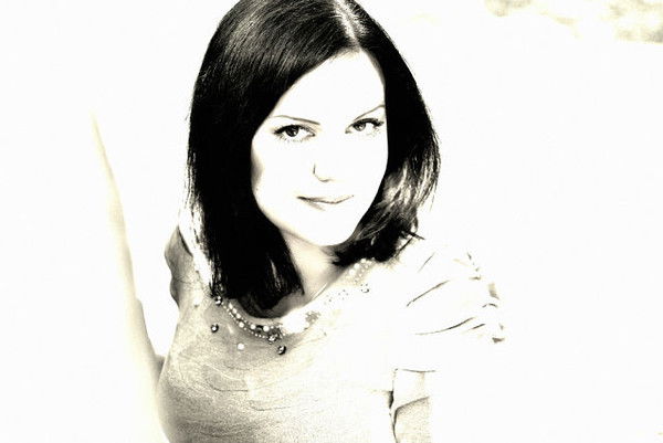 Алена Алена