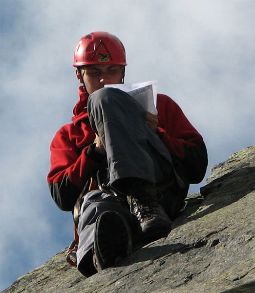 Роман Попов