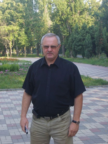 Александр Натаров