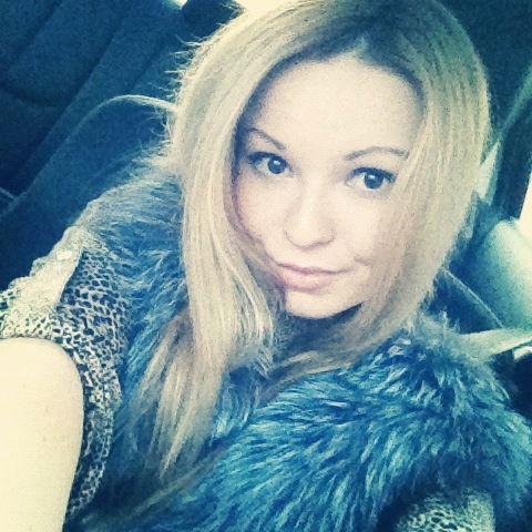 Алина Всёбудетcocacola