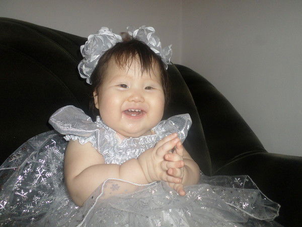 Mадина Умиртаева