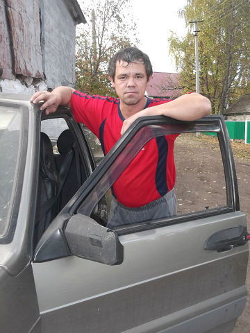 Петр Фролов