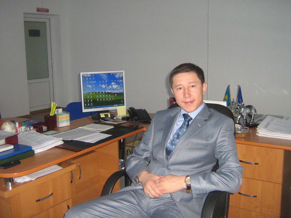 Едил Усенов