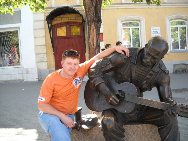 Олег Неволин