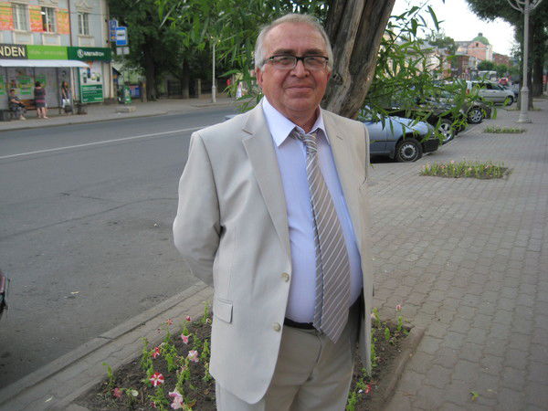 Шахомиров Анатолий