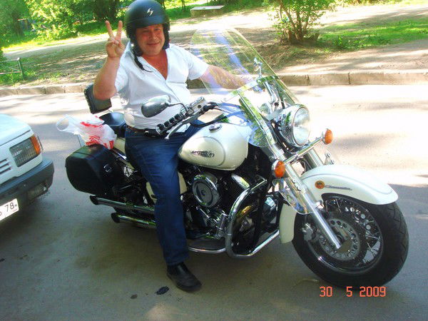 Николай Антонов