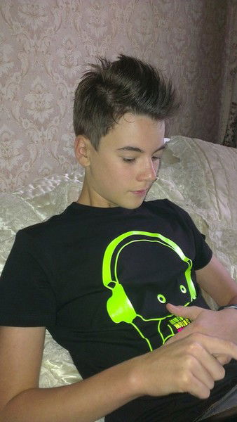 Миша Оленин