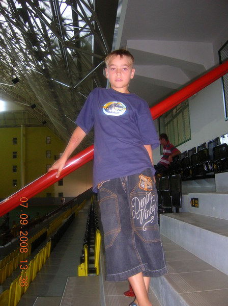 Денис Бурдюжа