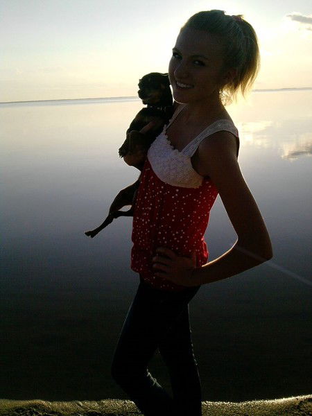 Лена Пивоварова