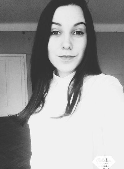 Оля Алферова