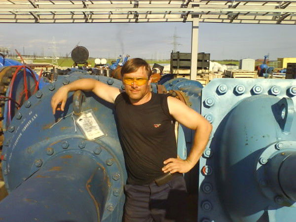 Александр Толстоухов