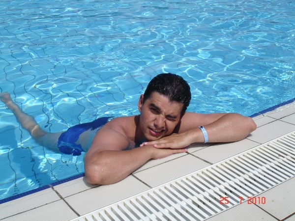 Денис Отмахов