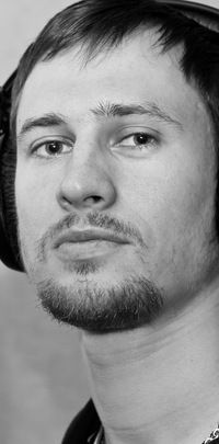 Максим Аронов