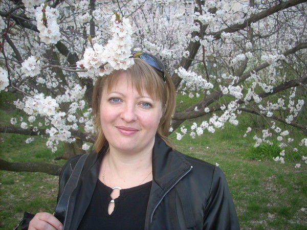 Лена Сластина