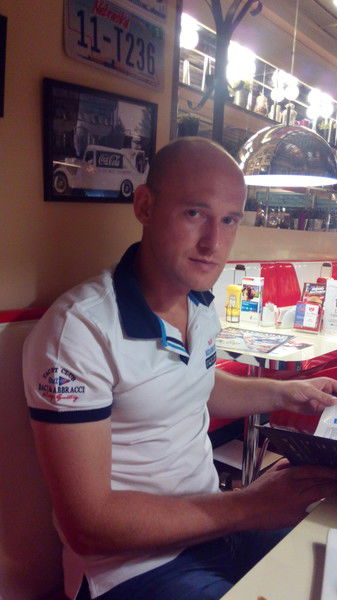 Сергей Царев