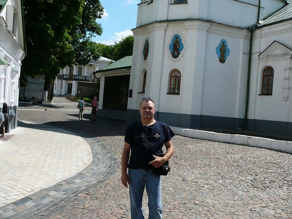 Андрей Неустроев