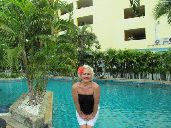 Лариса Тихонова