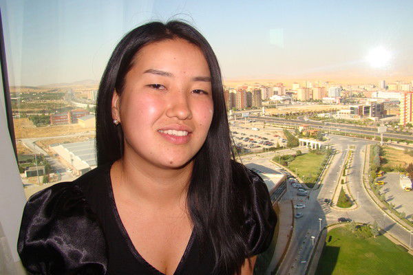 Толгонай Осмонова