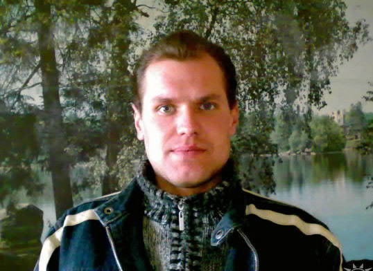 Денис Сафронинков