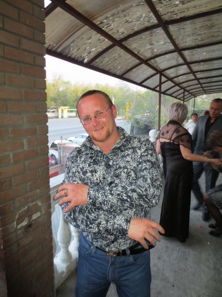 Максим Суханов