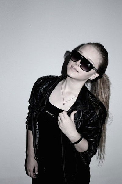 Юля Образцова