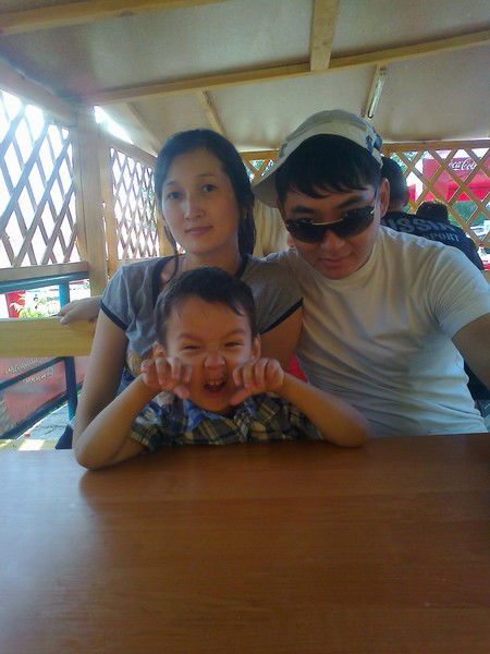 Айна Солтанбекова