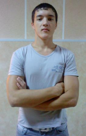 Дмитрий Елышев