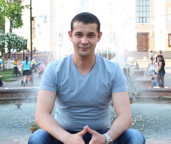 Алишер Толибов