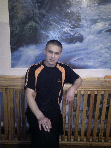 Олег Капитонов