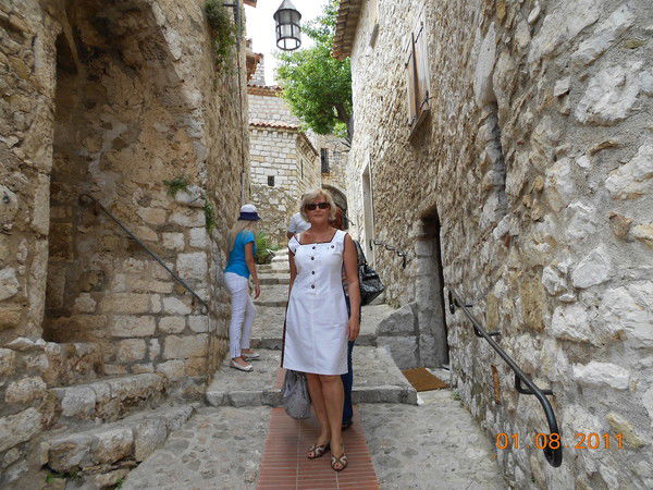 Надежда Попова