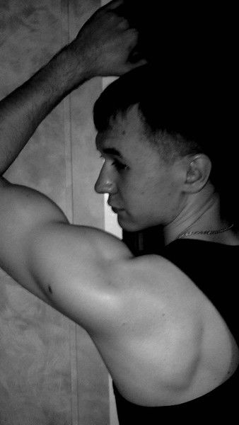 Дмитрий Николаев