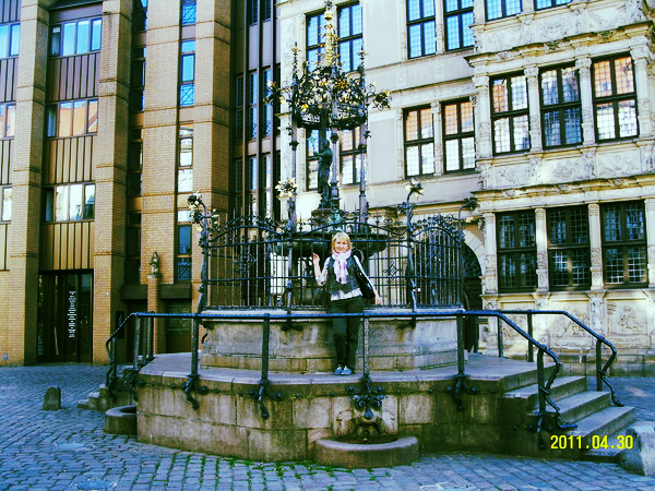 Лена Лазеева