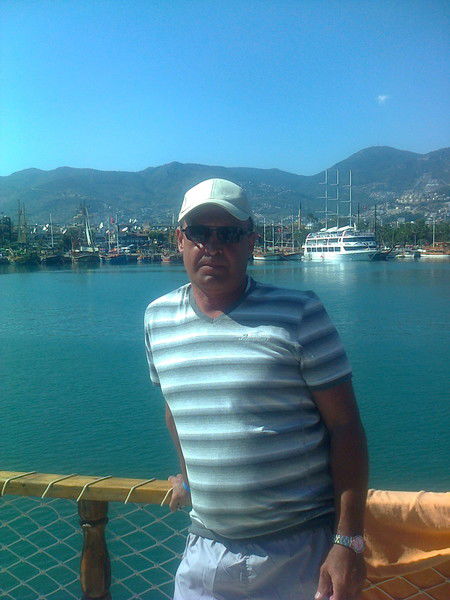 Владимир Югов