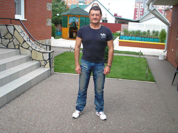 Леонид Степанов