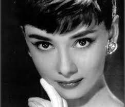 Айнура Демеуханова