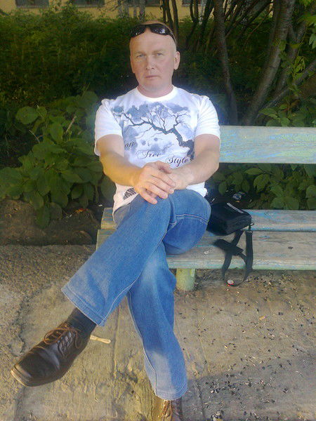 Андрей Неустроев