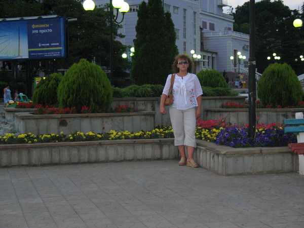 Елена Хрушкова