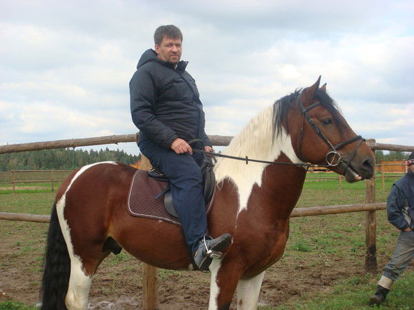 Олег Колобков