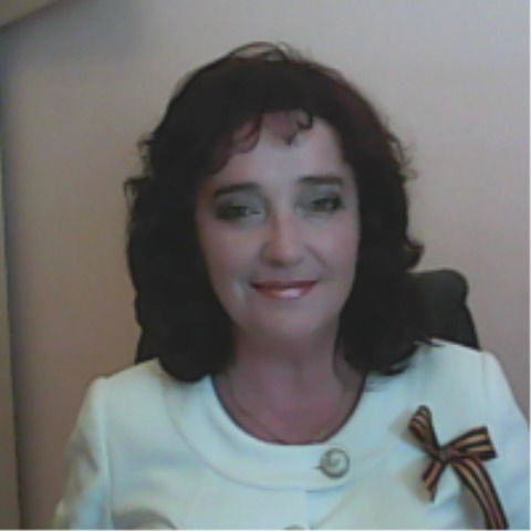 Юлия Тютюнник