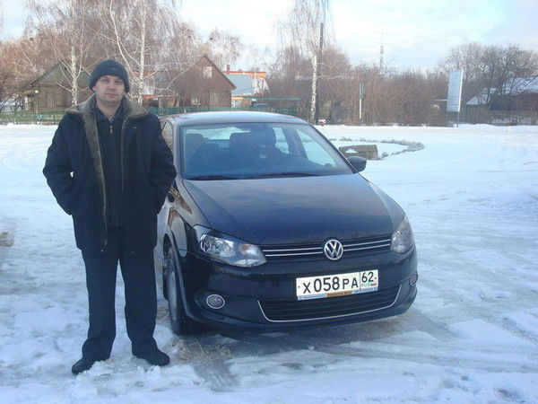 Олег Шароватов