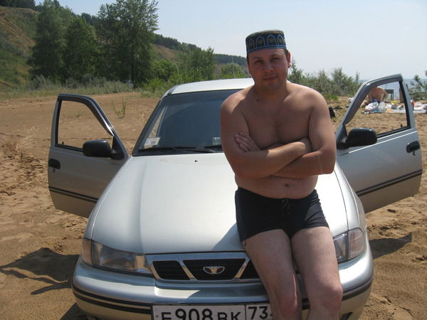 Александр Тихонов